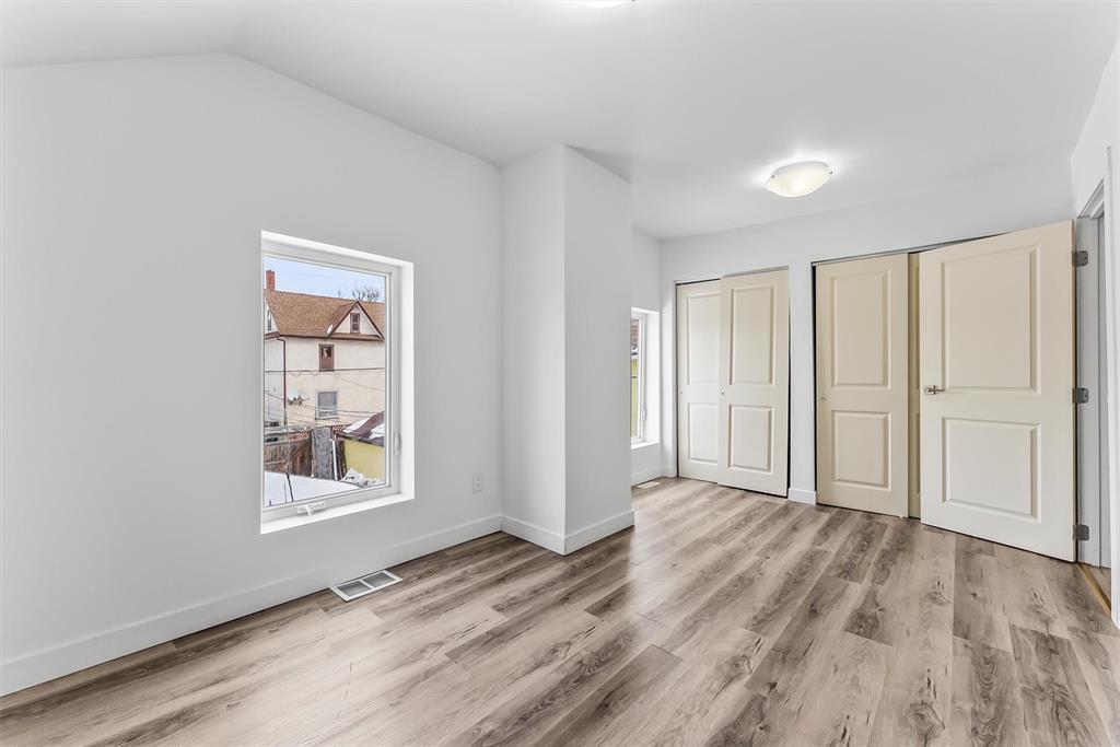445 William Avenue Property Photo 14
