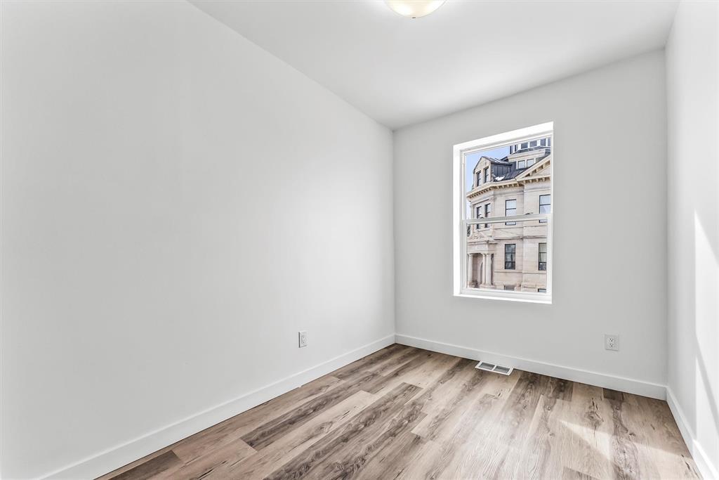 445 William Avenue Property Photo 18