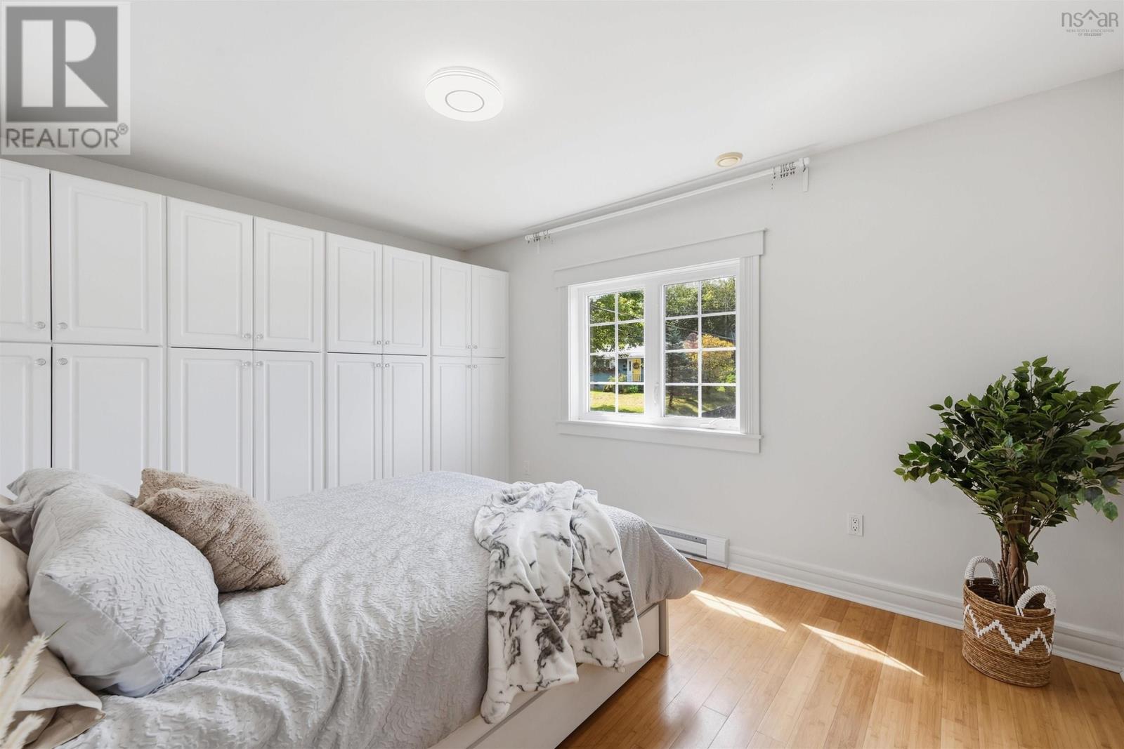 11 Laurentian Drive Property Photo 18