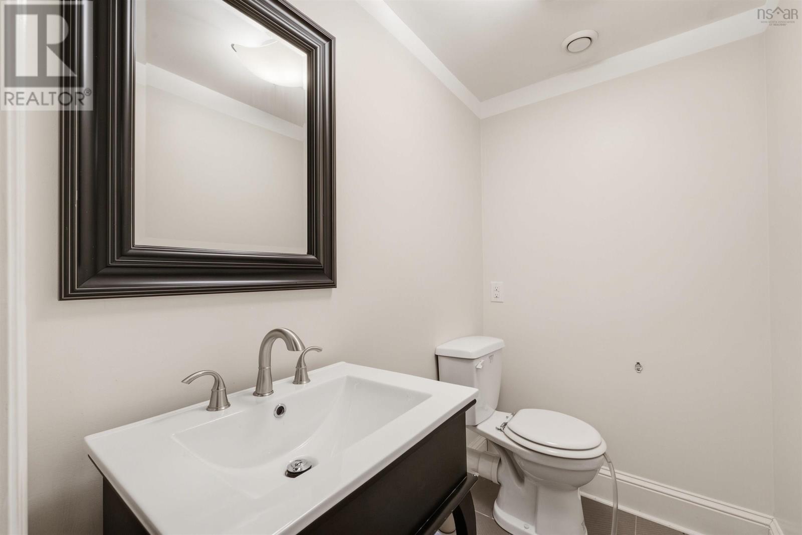 11 Laurentian Drive Property Photo 37
