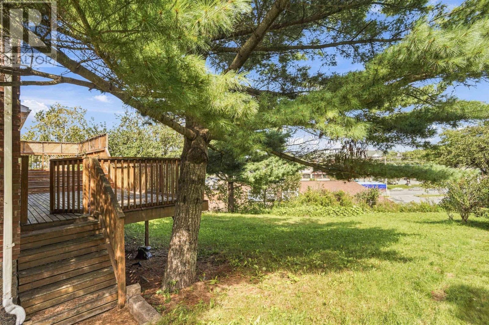 11 Laurentian Drive Property Photo 41