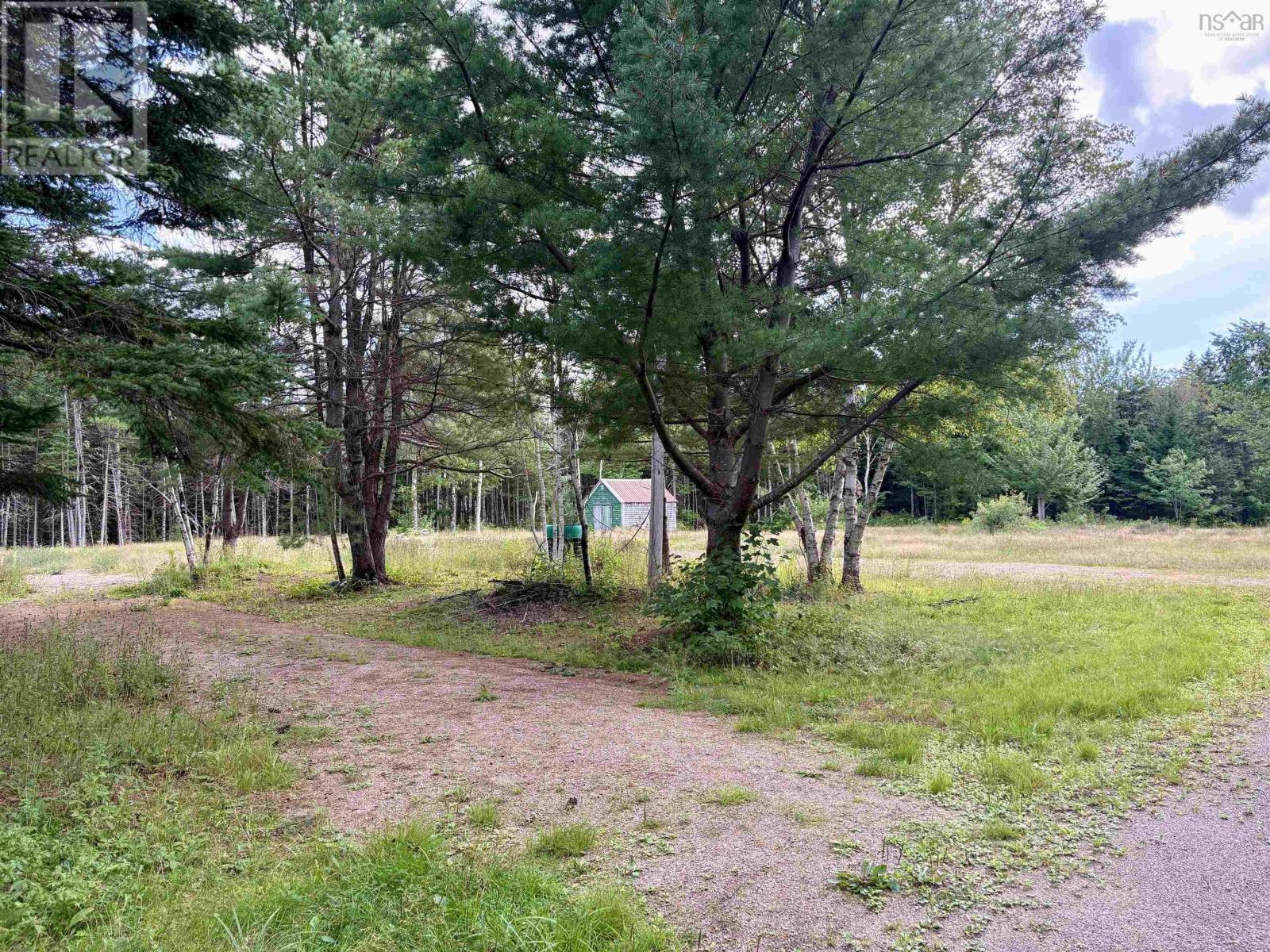 3999 Highway105 Property Photo 5