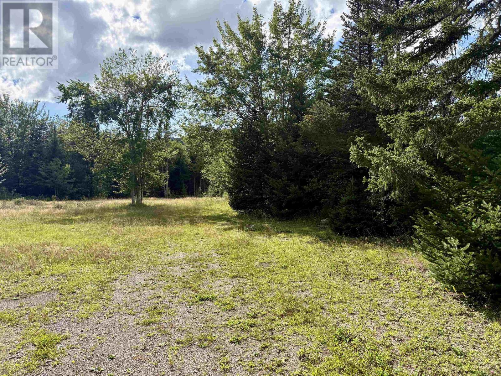 3999 Highway105 Property Photo 6