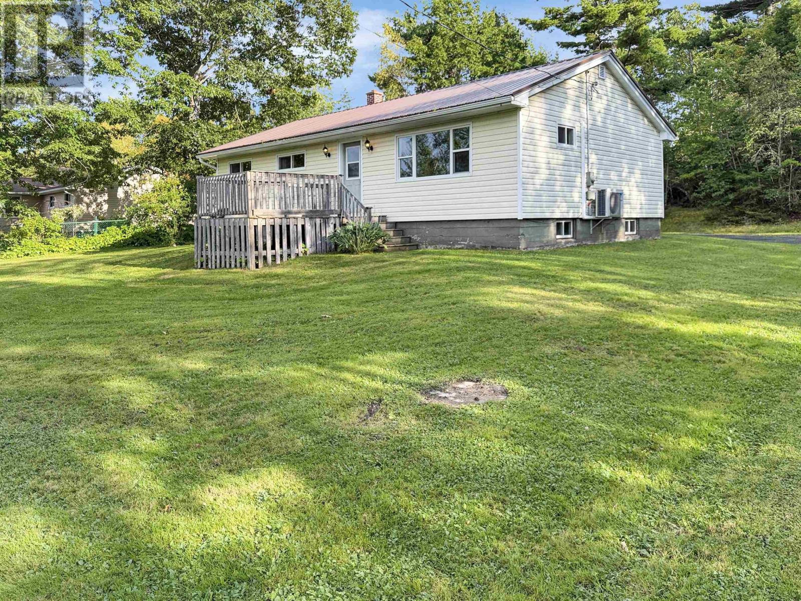 1571 Granton Abercrombie Road Property Photo 1