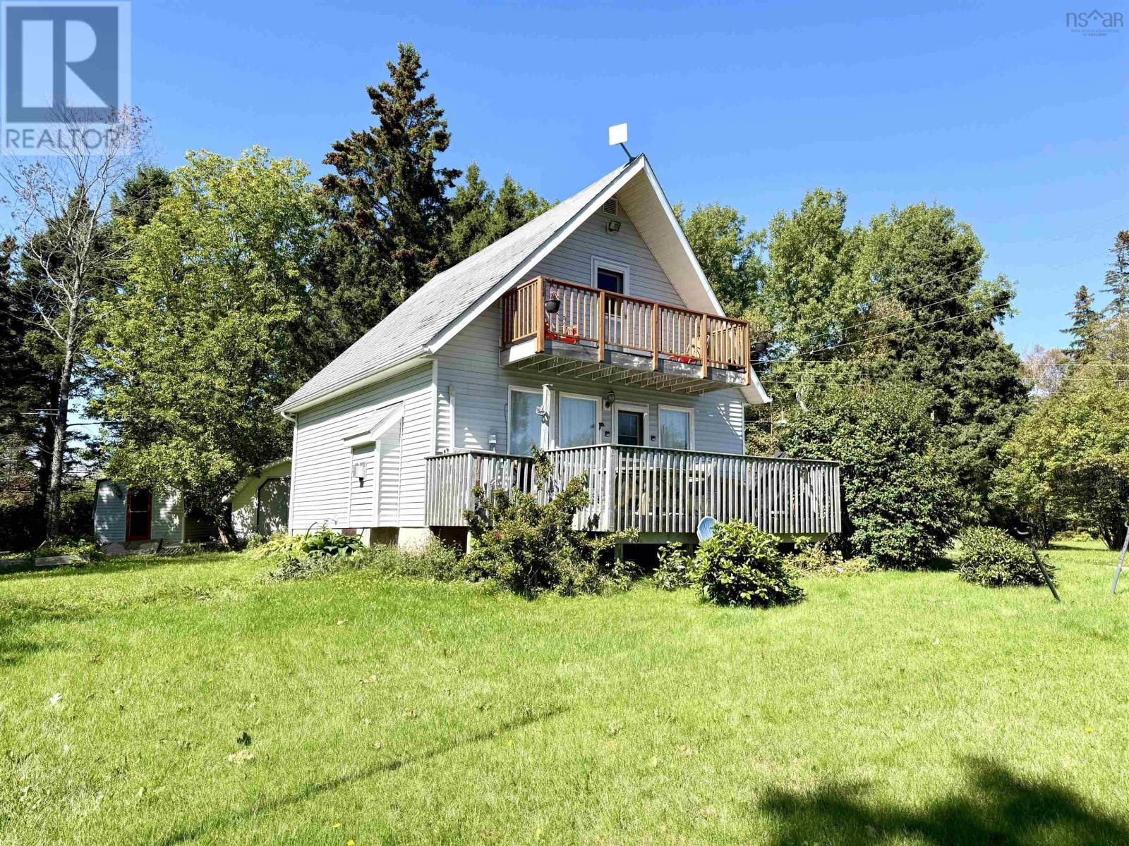 18 Brownell Lane Property Photo 1
