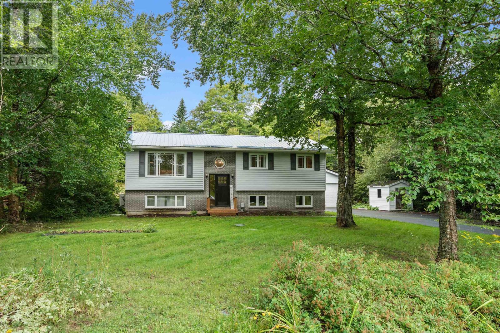 7 Brian Andrew Street Property Photo 1