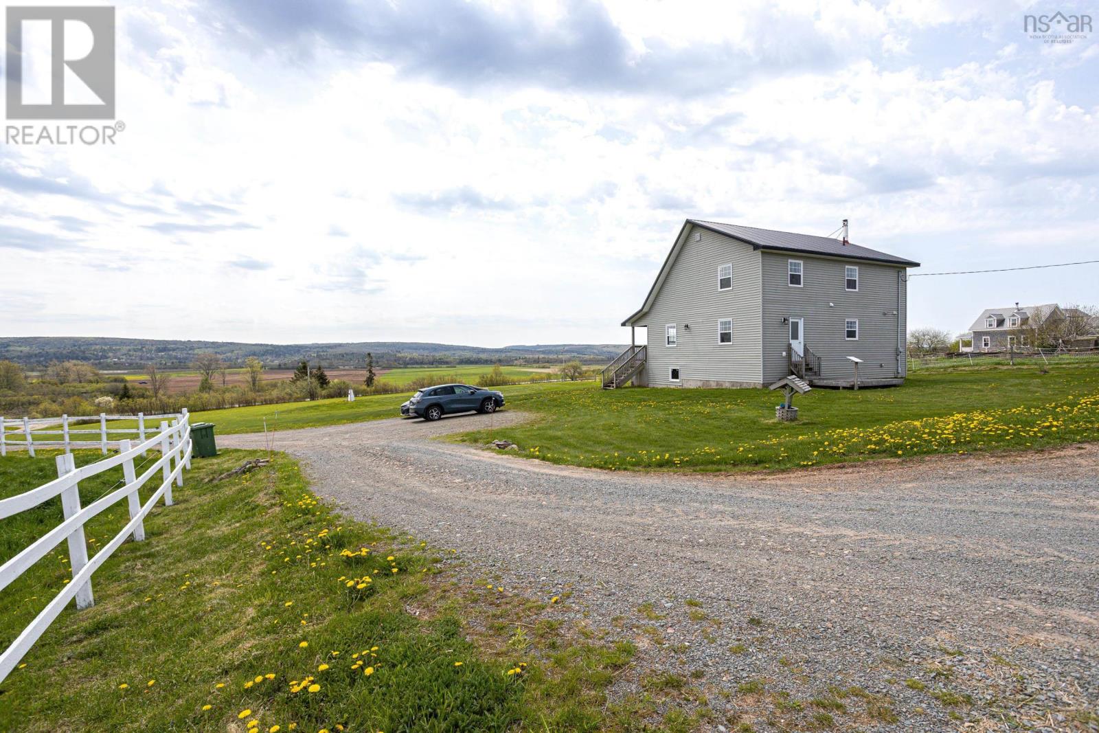 5221 Highway 289 Property Photo 8