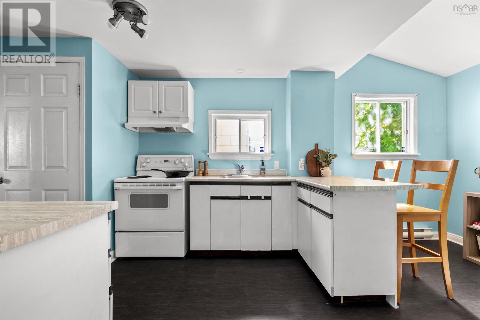 6385 Liverpool Street Property Photo 14