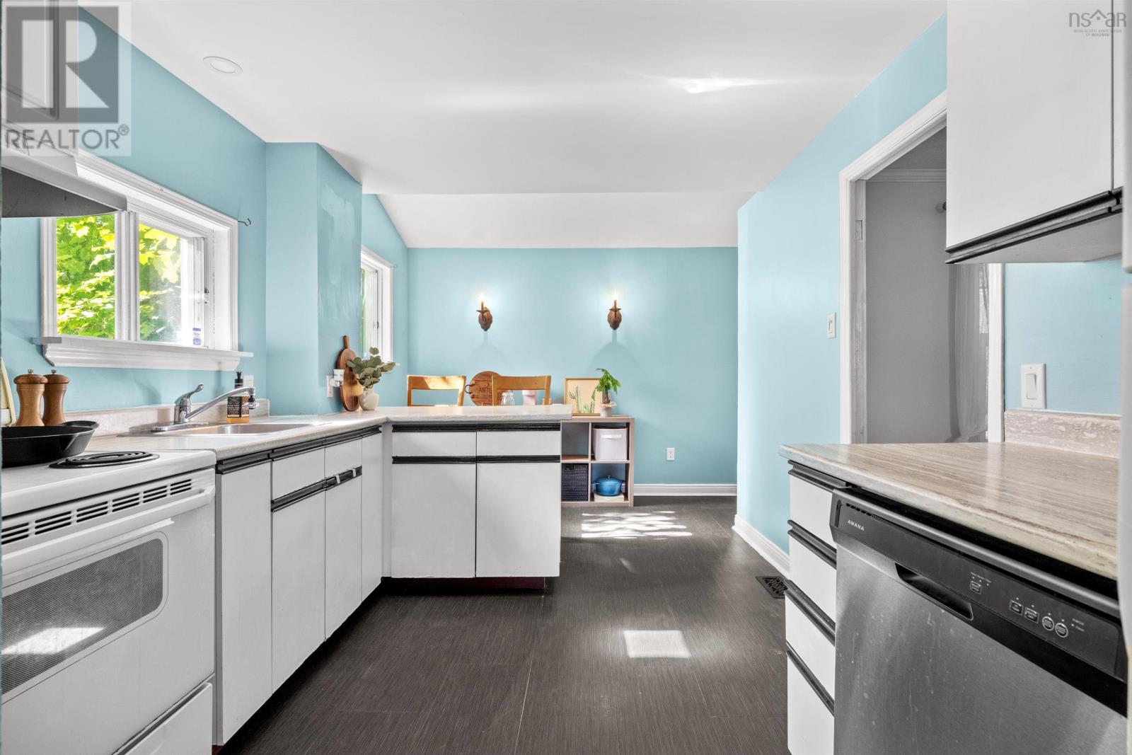 6385 Liverpool Street Property Photo 15