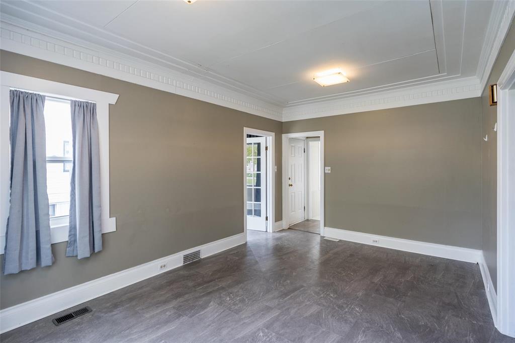 1044 Byng Place Property Photo 3