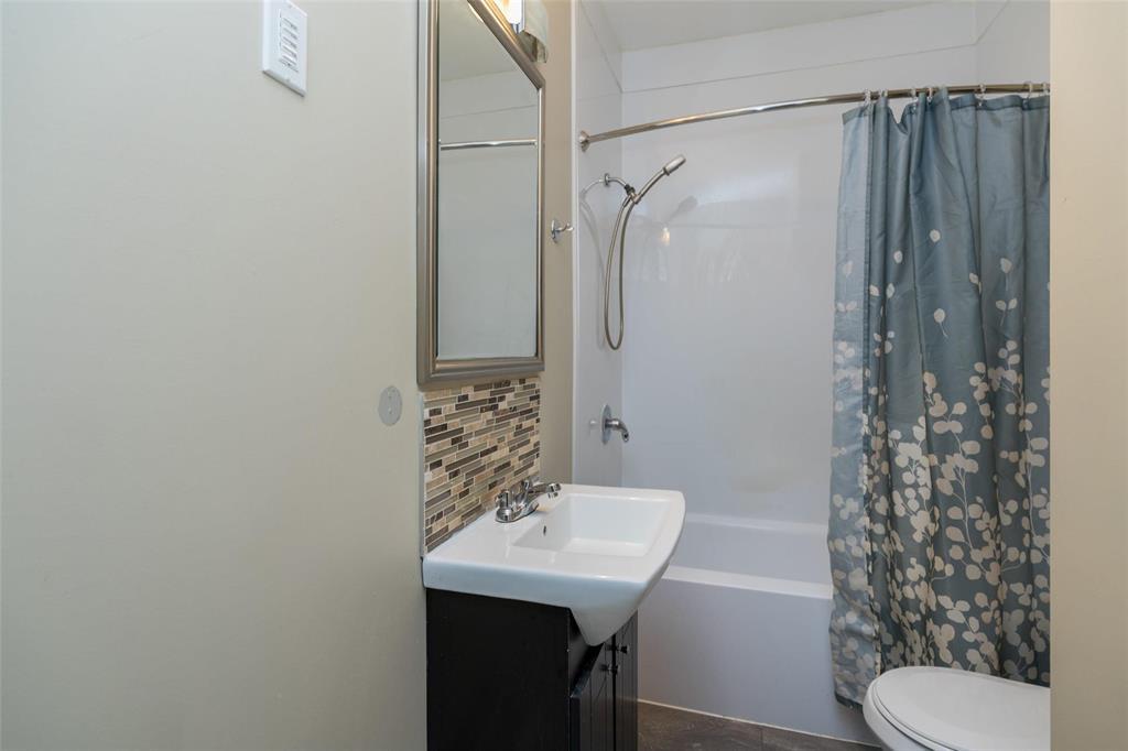 1044 Byng Place Property Photo 13