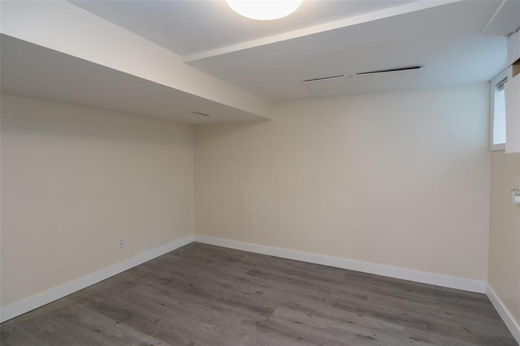 1044 Byng Place Property Photo 16