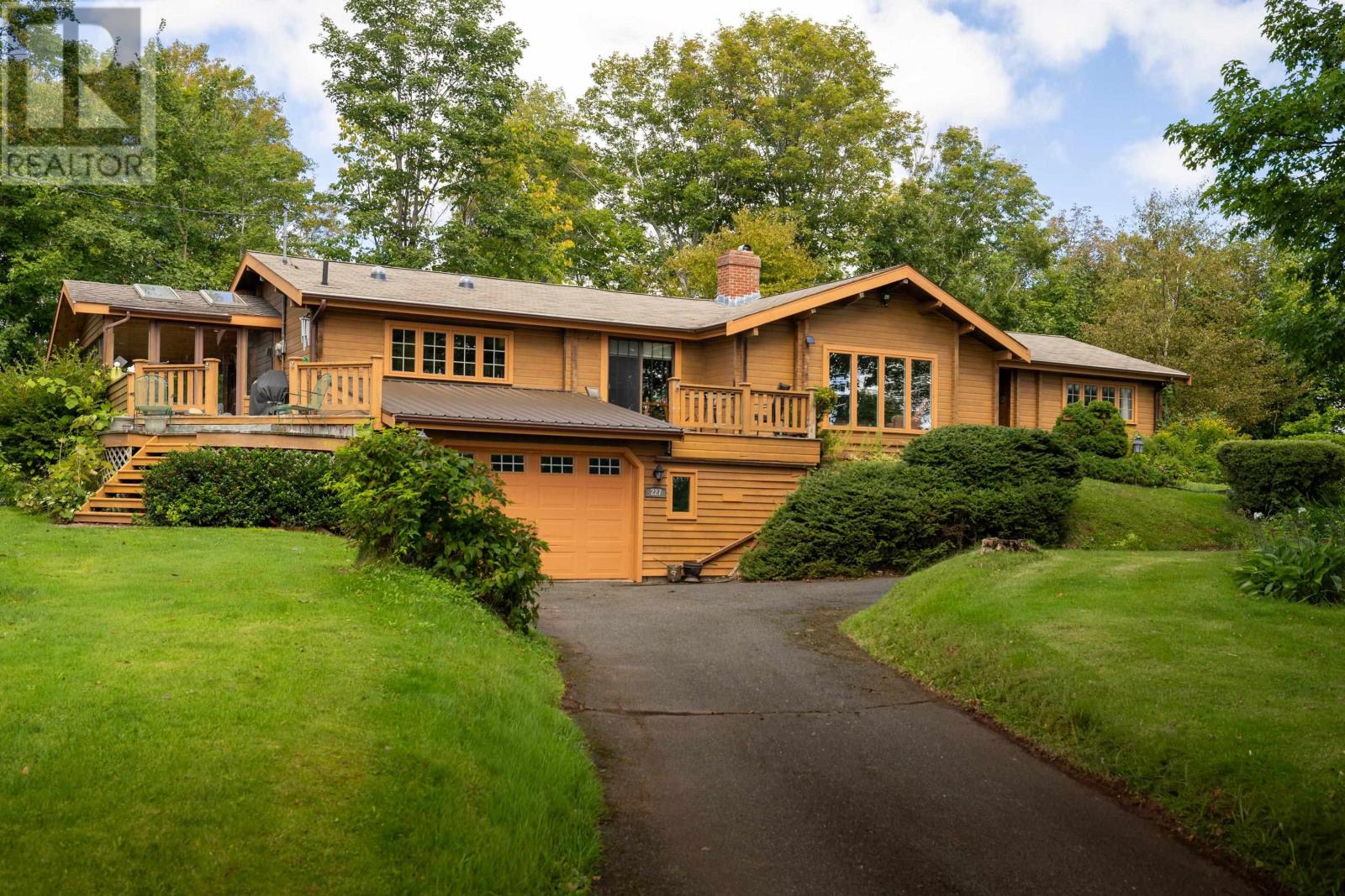 227 Keppoch Road Property Photo 1