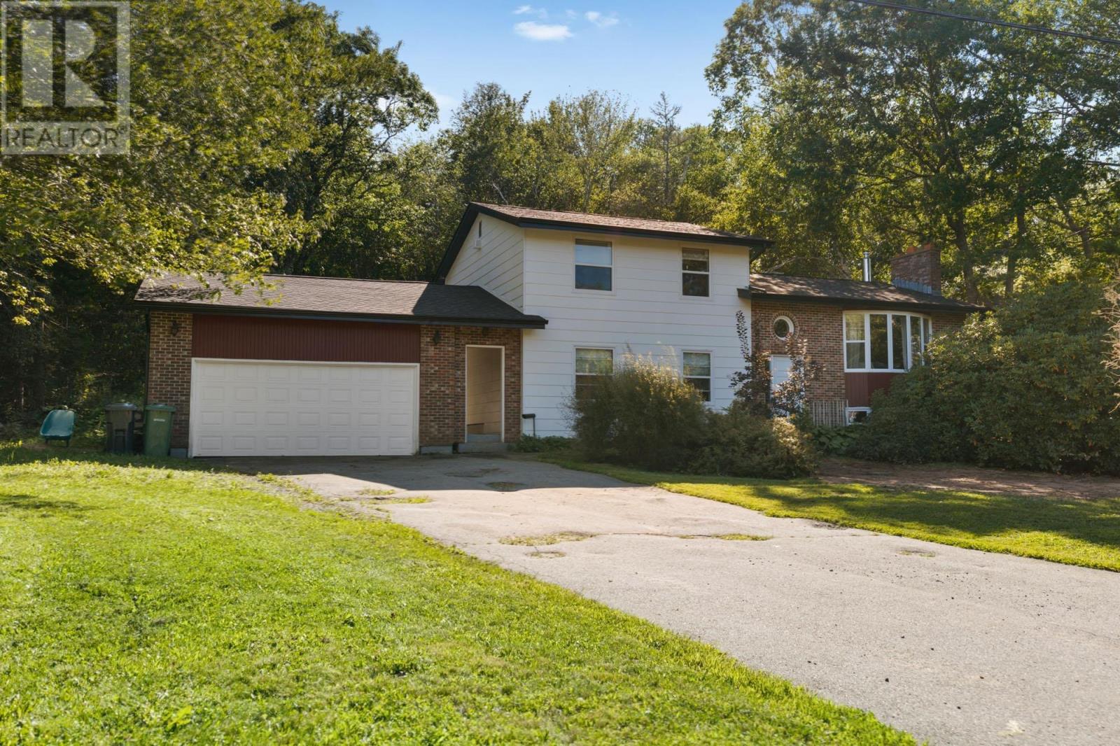 183 Tantallon Crescent Property Photo 1