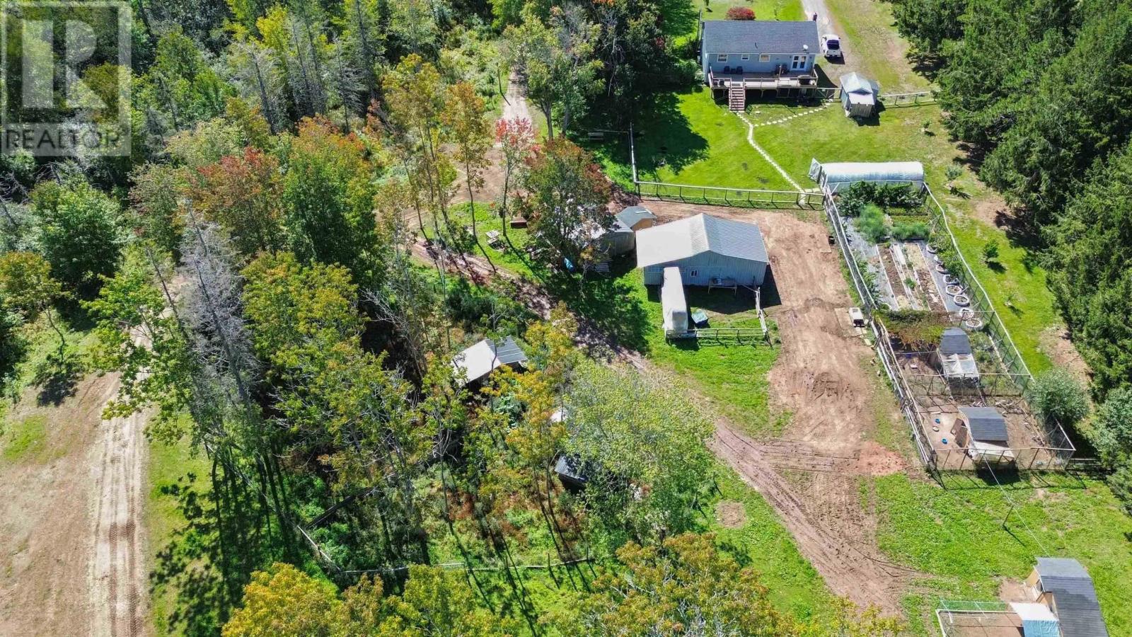 1106 Tetzlaff Road Property Photo 2