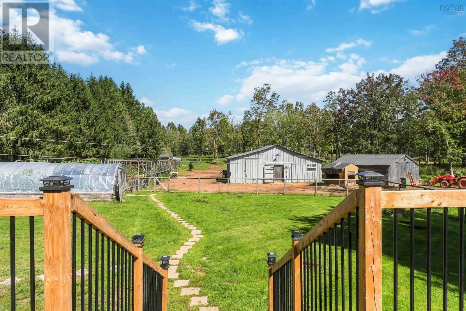1106 Tetzlaff Road Property Photo 10
