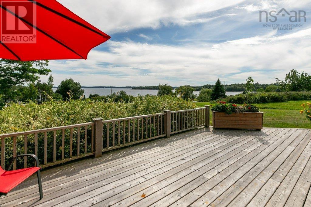 678 Oakland Road Property Photo 31