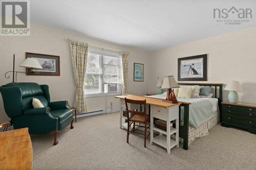 678 Oakland Road Property Photo 41