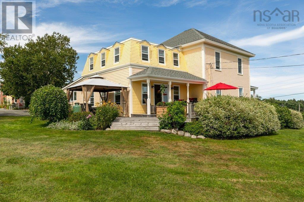 678 Oakland Road Property Photo 10