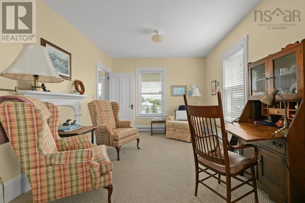 678 Oakland Road Property Photo 17
