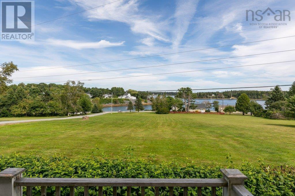 678 Oakland Road Property Photo 32