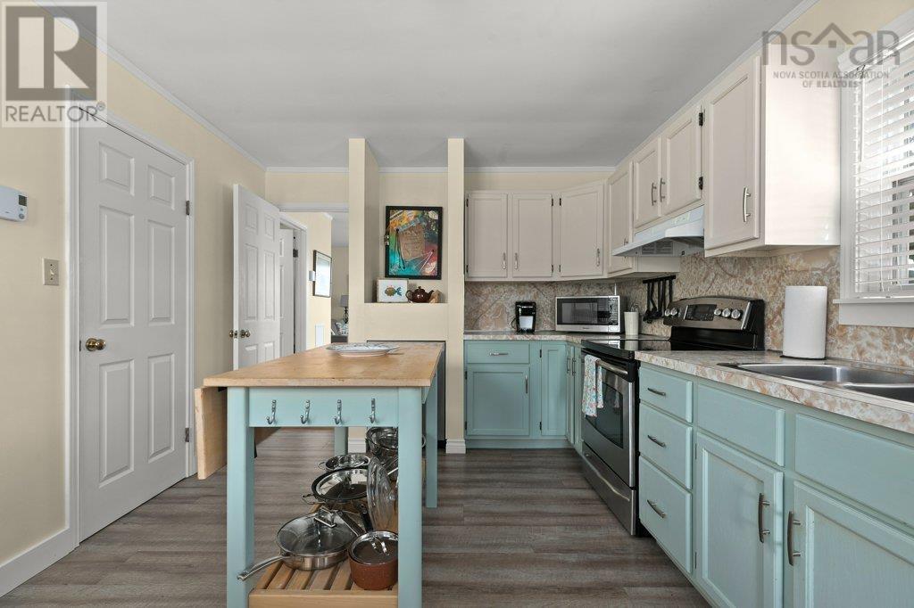 678 Oakland Road Property Photo 38