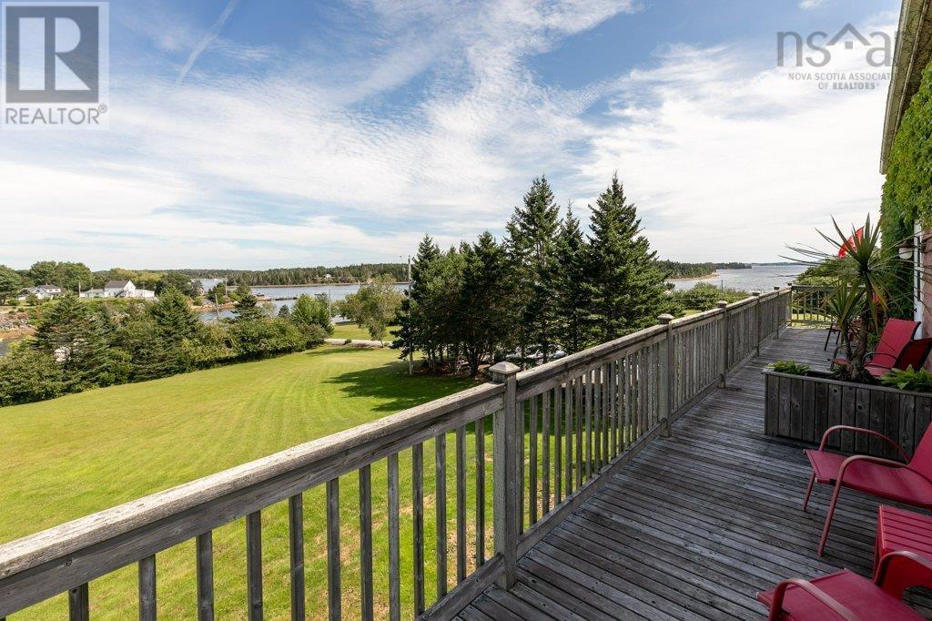 678 Oakland Road Property Photo 49