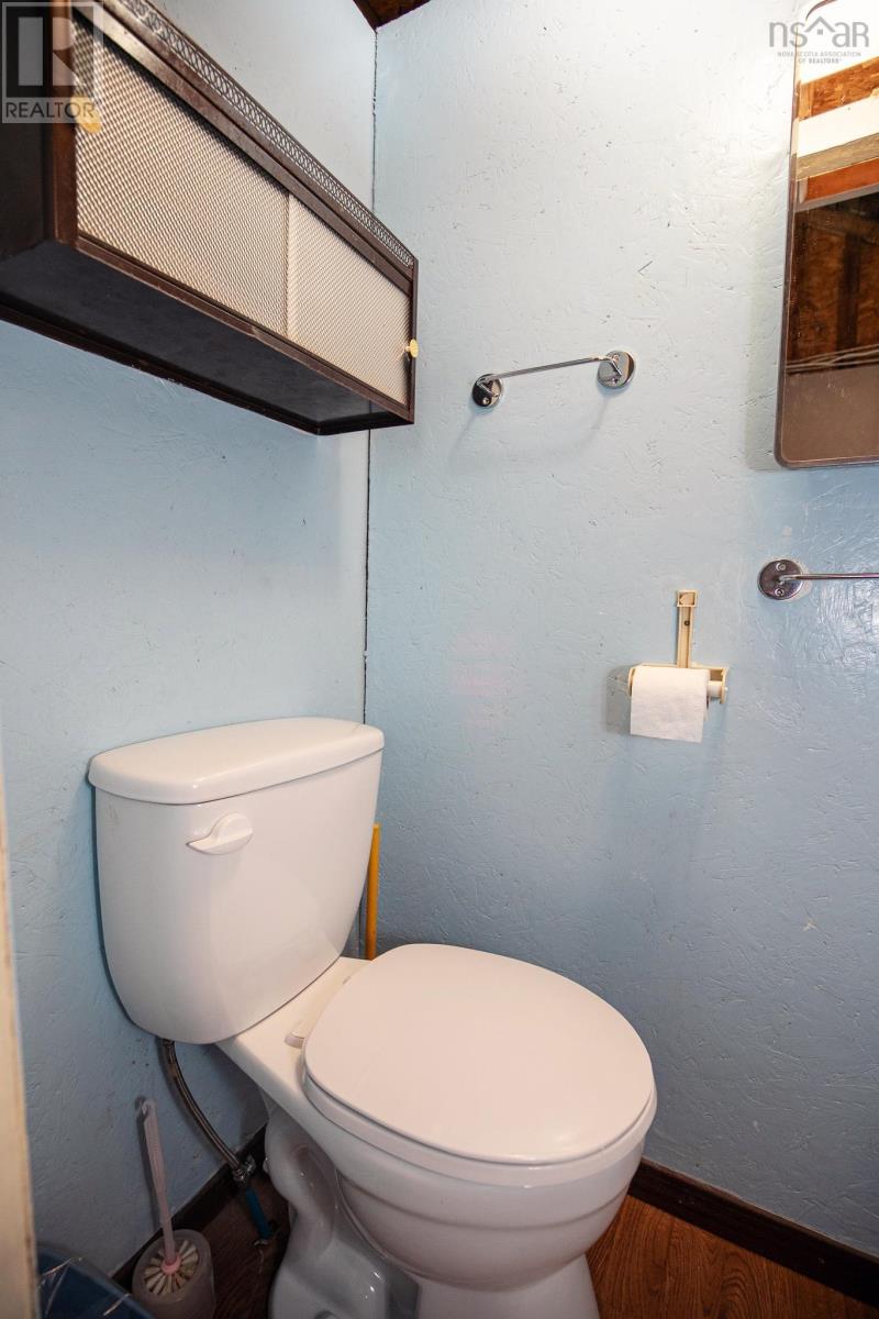 96 Heather Beach Road Property Photo 15