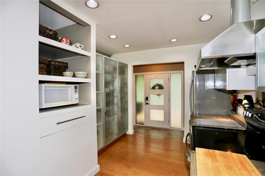 134 Sunnyside Boulevard Property Photo 9