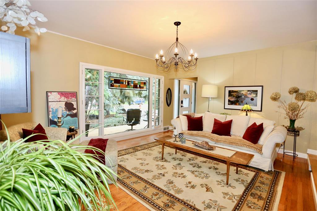 134 Sunnyside Boulevard Property Photo 14