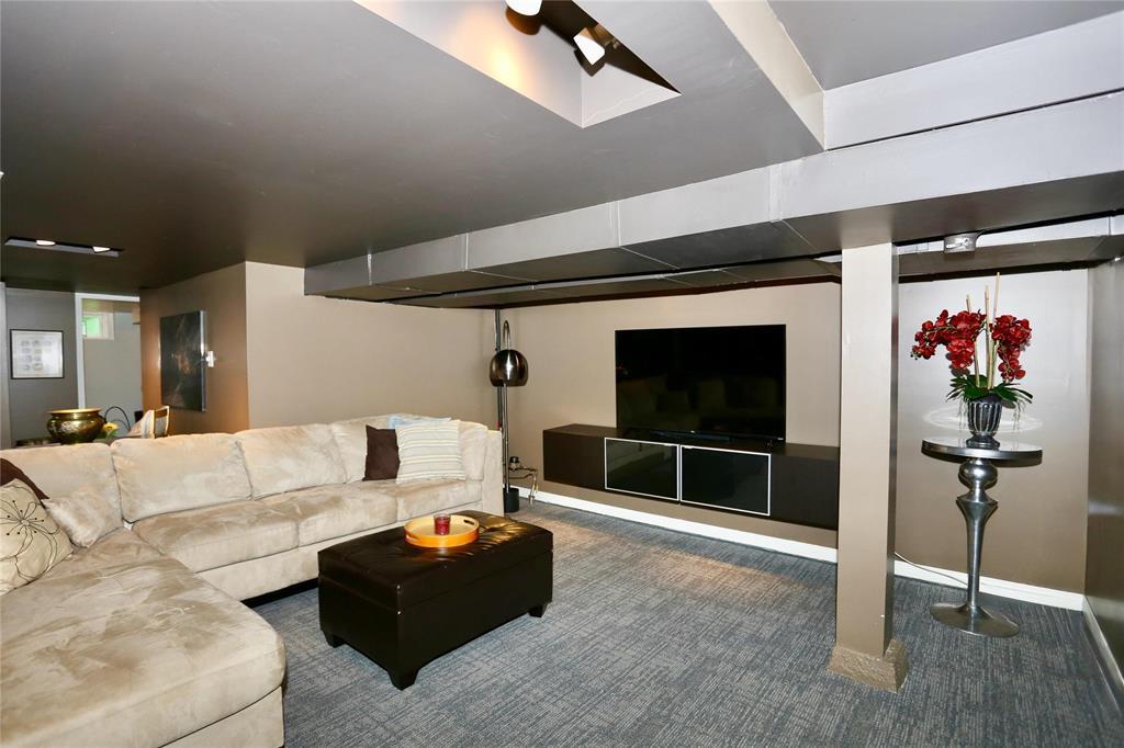 134 Sunnyside Boulevard Property Photo 23