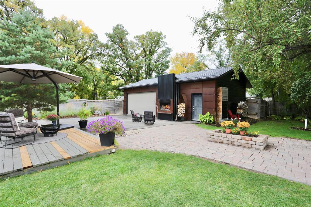 134 Sunnyside Boulevard Property Photo 30