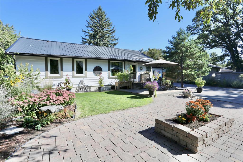 134 Sunnyside Boulevard Property Photo 33
