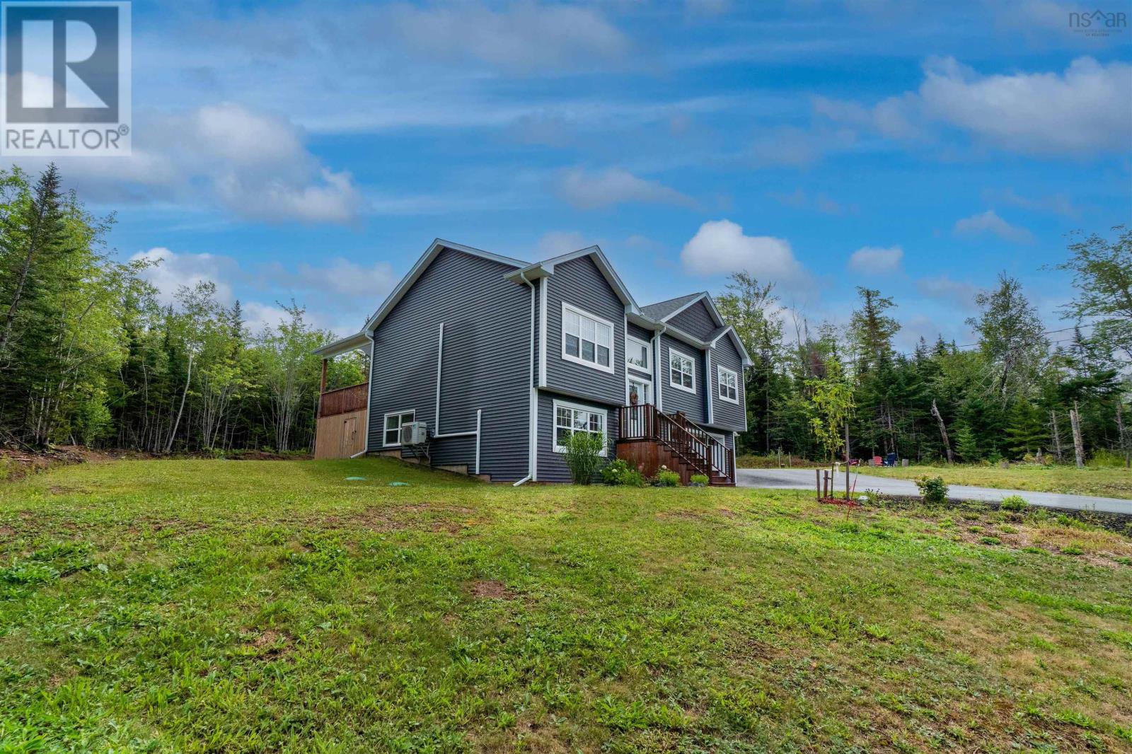 6230 Highway 2 Property Photo 10