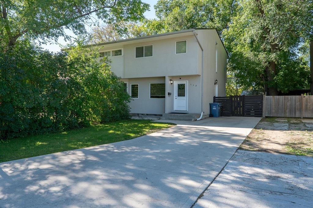 113 Berkshire Bay Property Photo 1