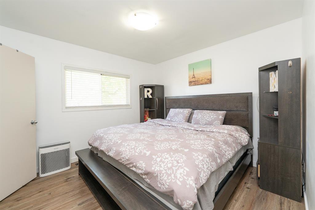 113 Berkshire Bay Property Photo 10