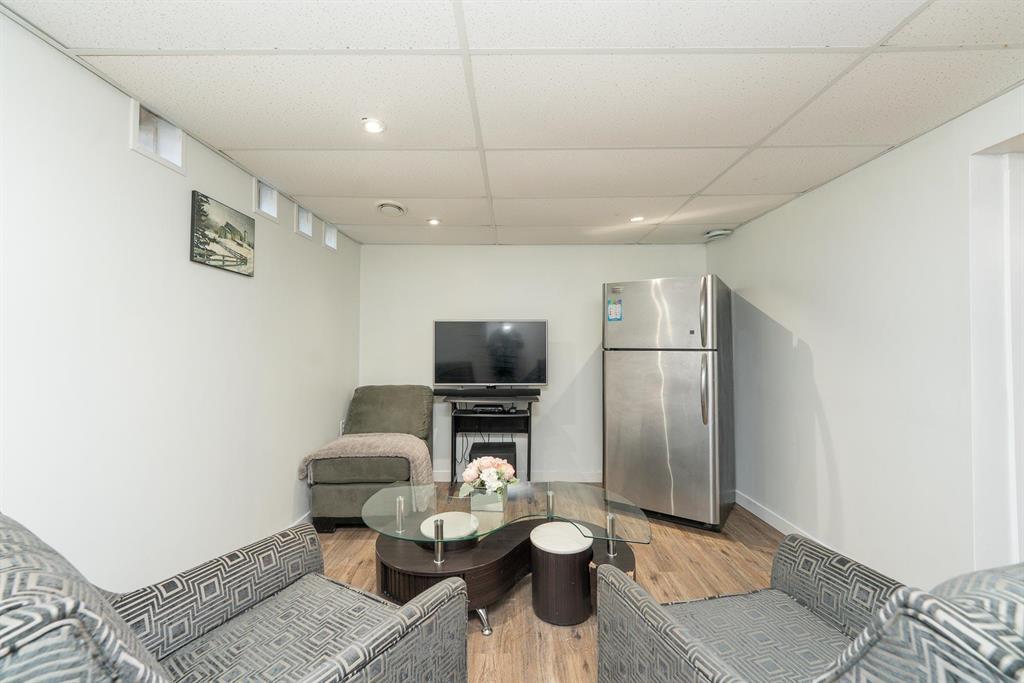 113 Berkshire Bay Property Photo 15
