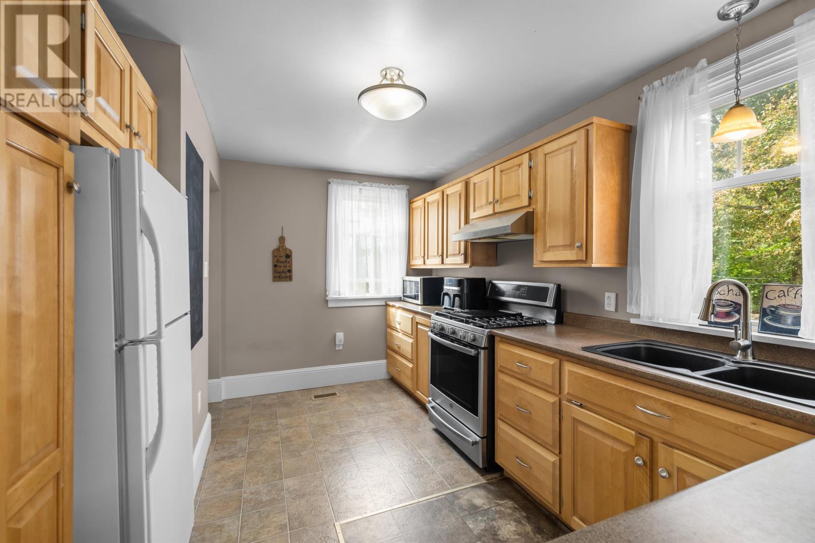 182 Duke Street Property Photo 11