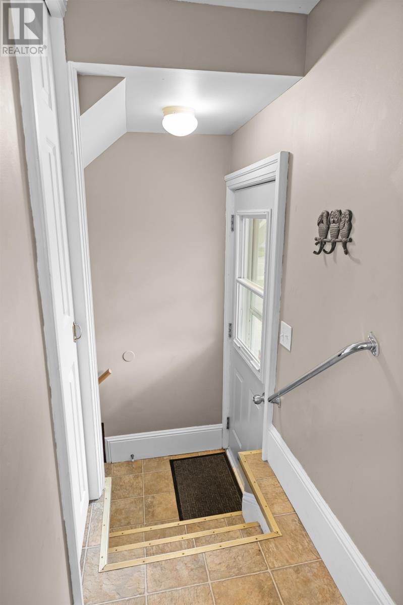 182 Duke Street Property Photo 29