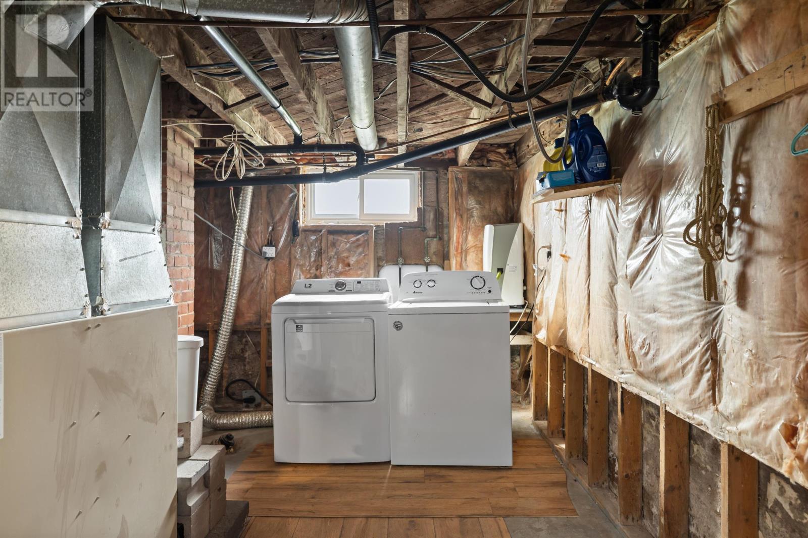 182 Duke Street Property Photo 31