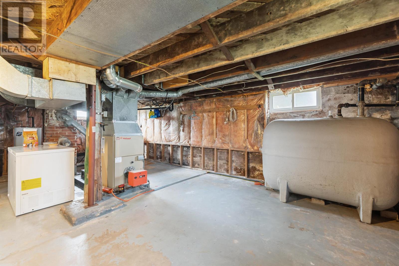 182 Duke Street Property Photo 32