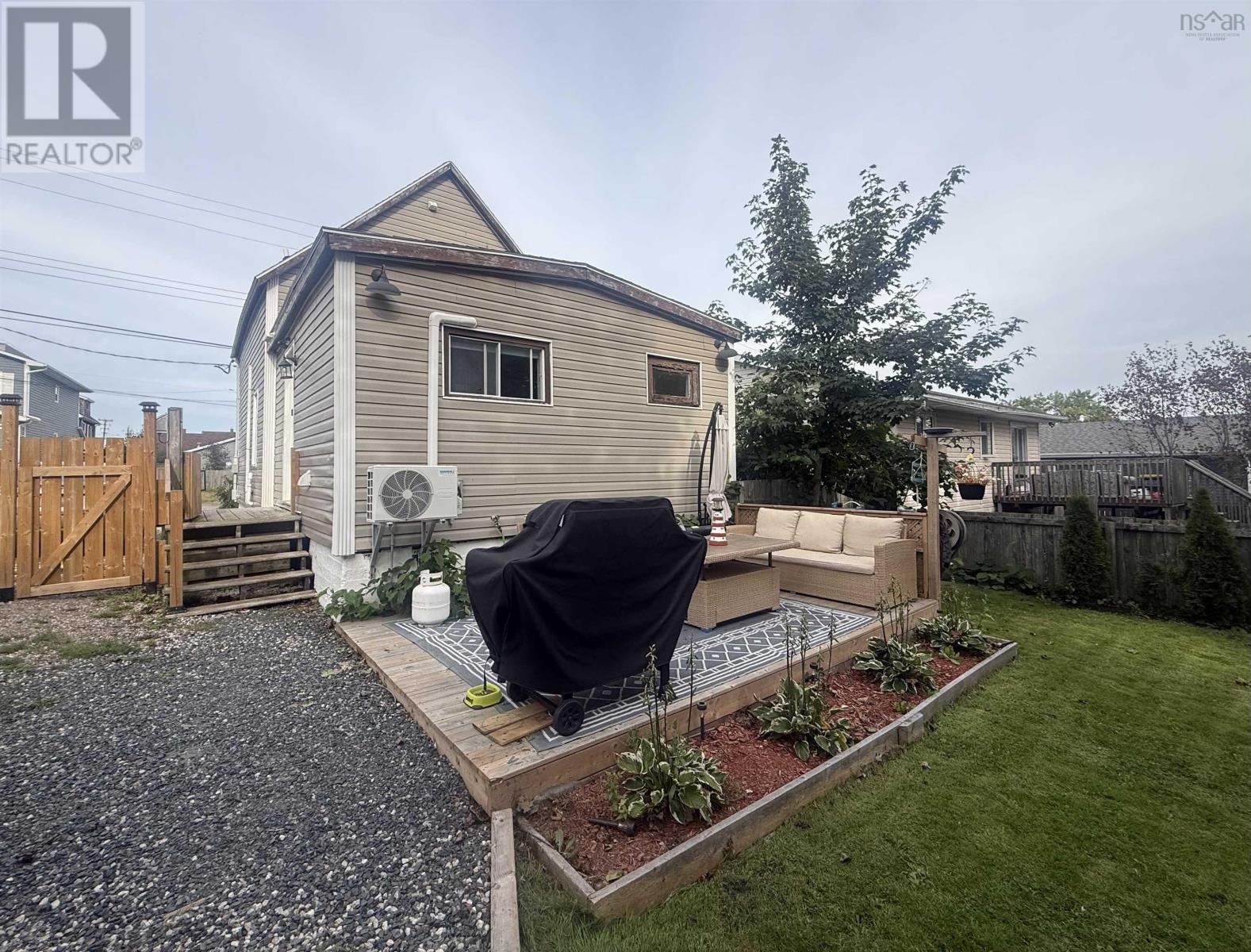 124 Bruce St ,