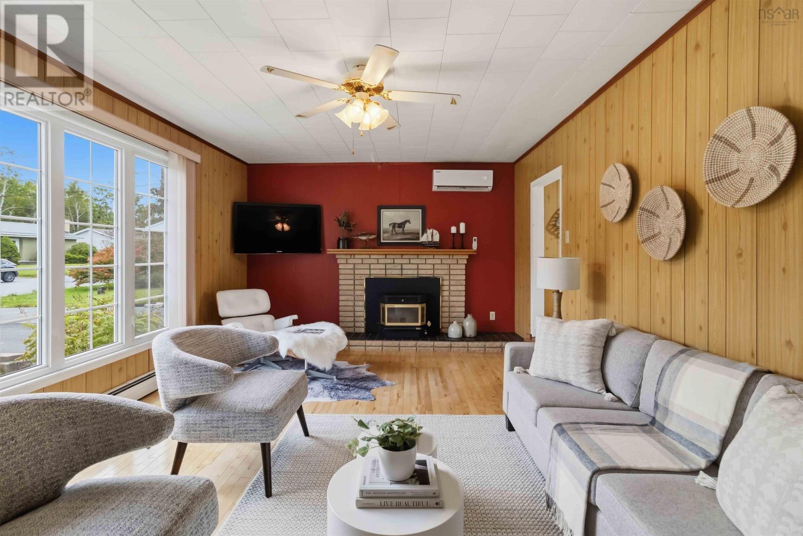 49 Belleshire Drive Property Photo 3