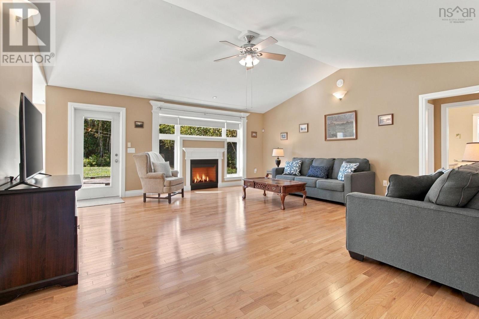615 Birch Bear Run Property Photo 10