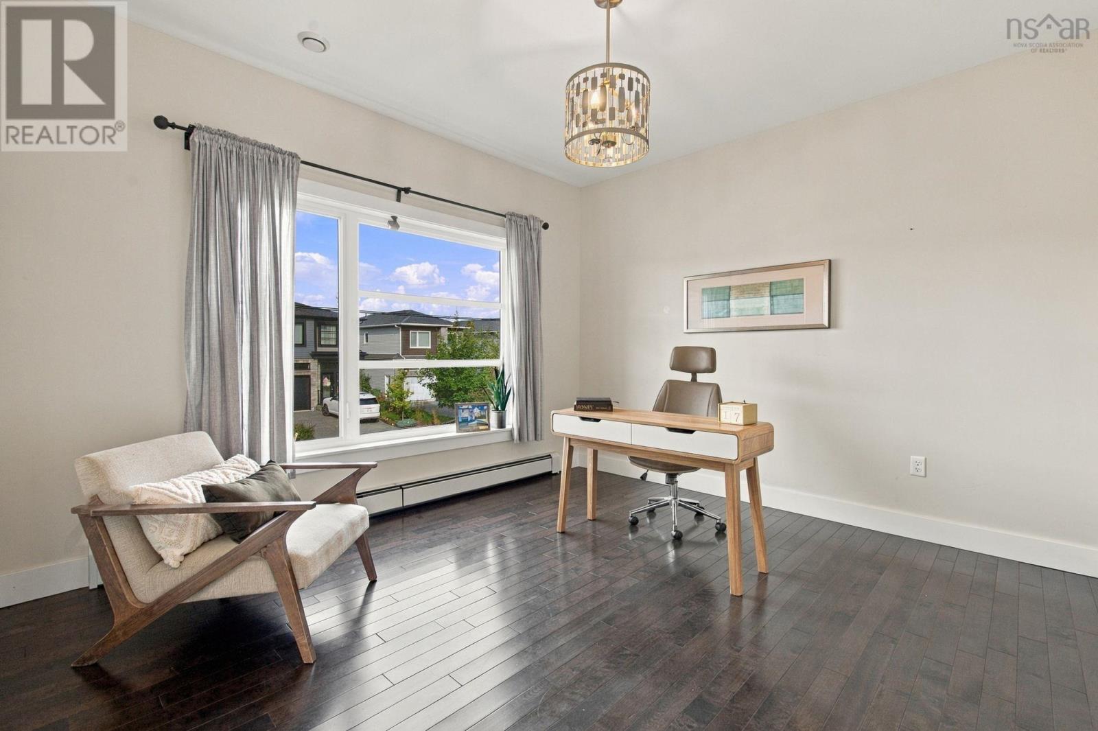 76 Tilbury Avenue Property Photo 4