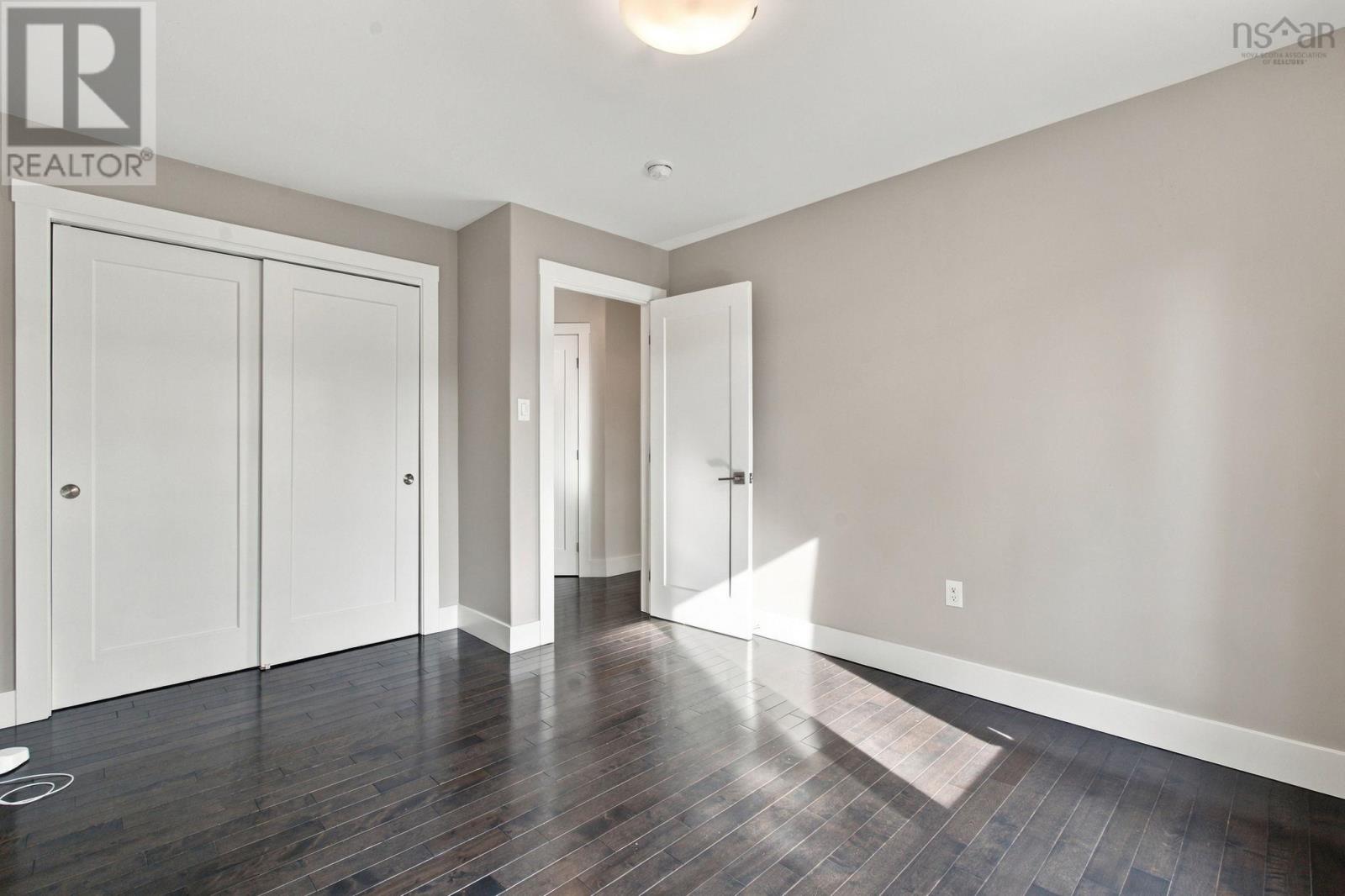 76 Tilbury Avenue Property Photo 31