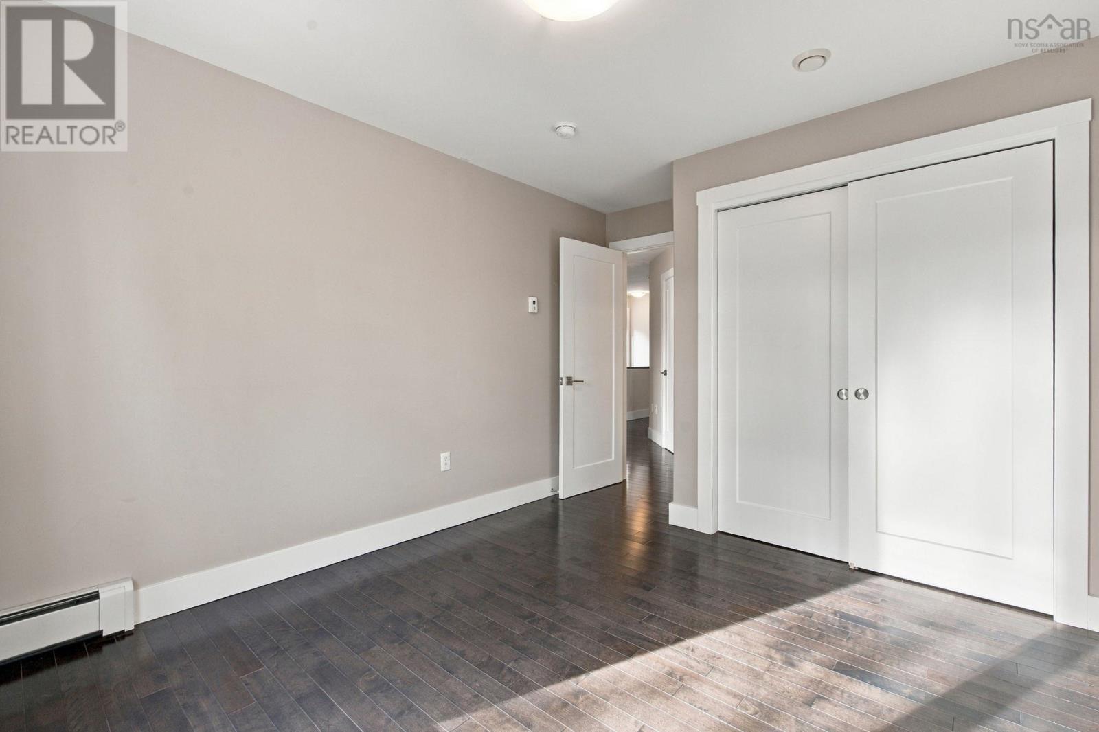 76 Tilbury Avenue Property Photo 33
