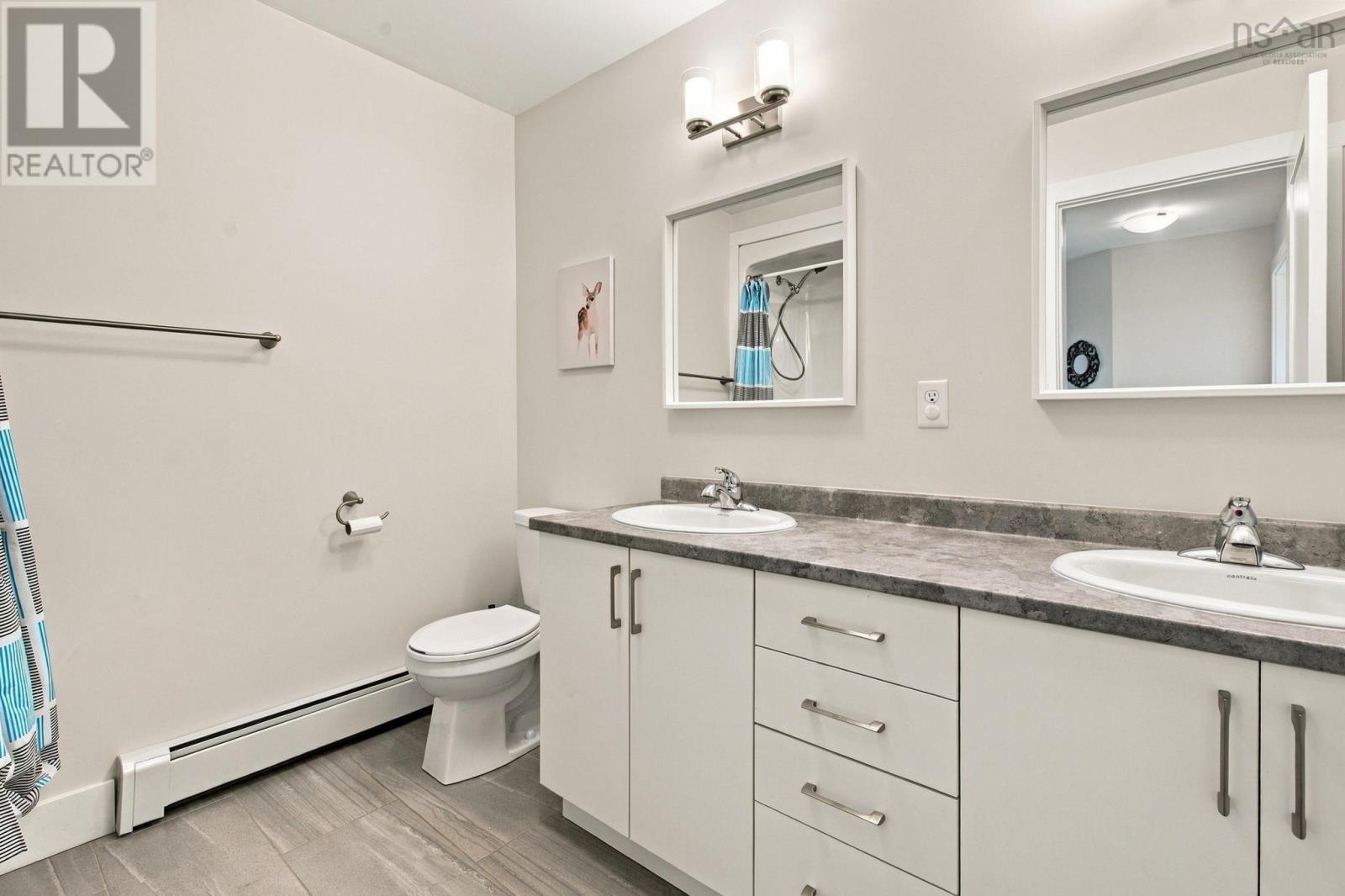 76 Tilbury Avenue Property Photo 34