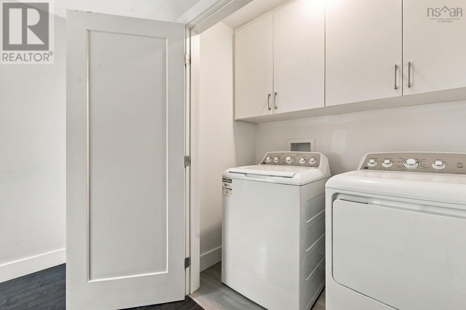 76 Tilbury Avenue Property Photo 36