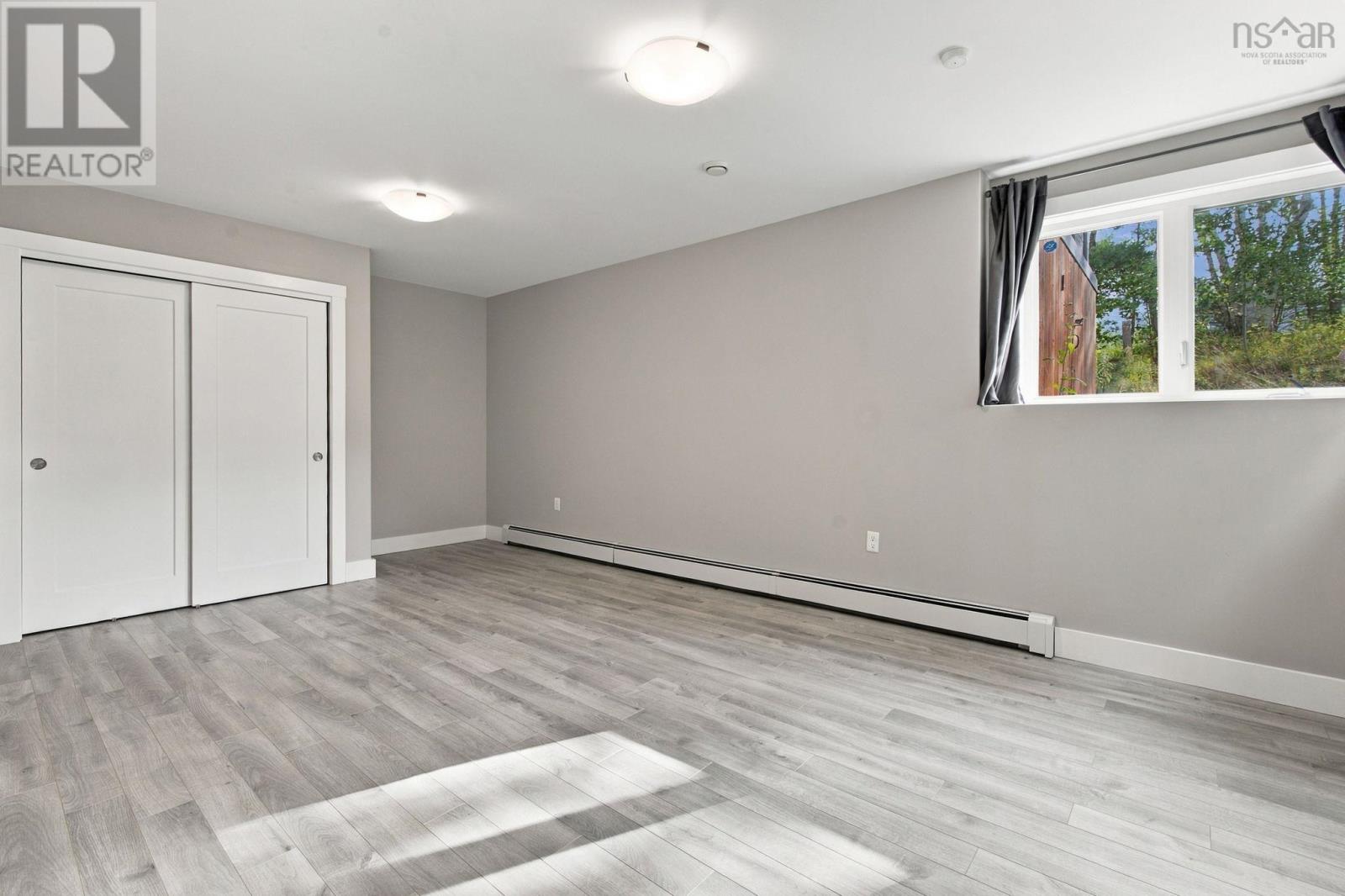 76 Tilbury Avenue Property Photo 39